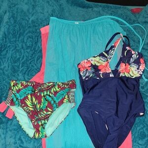 SWIM WEAR LOT OF 4 ITEMs